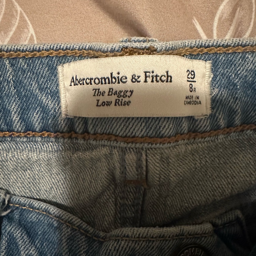 Abercrombie & Fitch Baggy Low Rise Jeans in Light Blue